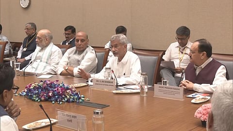 டெல்லியில் அனைத்துக்கட்சி கூட்டம்: வங்கதேச நிலவரம் குறித்து விளக்கமளிக்கும் வெளியுறவுத் துறை அமைச்சர்