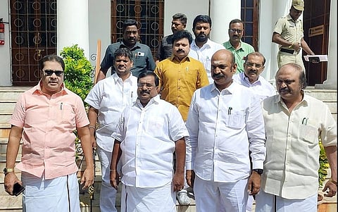 ‘புதுச்சேரி தனியார் மருத்துவக் கல்லூரிகள் 50% அரசு இடஒதுக்கீடு’ - அரசை கண்டித்து திமுக, காங்., வெளிநடப்பு