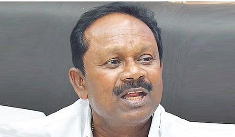 செ.கு.தமிழரசன்.