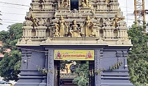 துர்க்கை அம்மன் கோயிலின் ராஜகோபுரம்.