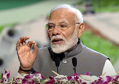 நிலச்சரிவால் பாதிக்கப்பட்ட மக்களை நேரில் சந்திக்க நாளை வயநாடு செல்கிறார் பிரதமர் மோடி