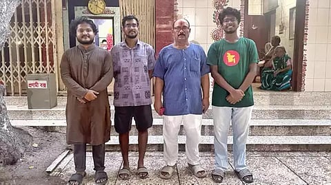 வங்கதேசத்தில் 500 ஆண்டு பழமையான கோயிலை பாதுகாக்கும் முஸ்லிம் மாணவர்கள்