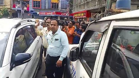 கொல்கத்தாவில் விசாரணை மேற்கொண்டு வரும் சிபிஐ அதிகாரிகள்