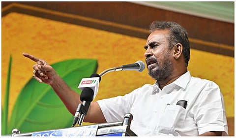 முன்னாள் அமைச்சர் எஸ்.பி.வேலுமணி