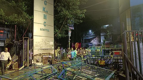 பெண் மருத்துவர் கொலை செய்யப்பட்ட கொல்கத்தா மருத்துவமனையில் கழிவறை உட்பட அடிப்படை வசதிகள் இல்லை