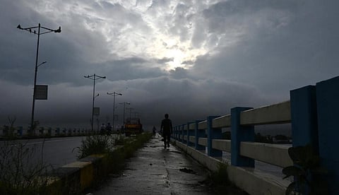 தமிழகத்தில் இன்று 12 மாவட்டங்களில் கனமழை பெய்ய வாய்ப்பு: சென்னை வானிலை ஆய்வு மையம்