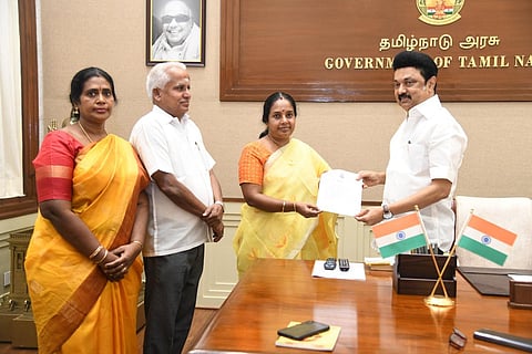 முதல்வர் ஸ்டாலினுடன் வானதி சீனிவாசன் சந்திப்பு