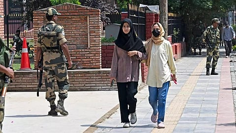 காஷ்மீர் சட்டப்பேரவை தேர்தல்: பட்டியலில் 90,000 முதல்முறை வாக்காளர்கள்