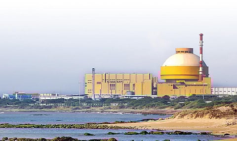 மனிதத் தலையீட்டால் இடம்பெயரும் மீனவர்கள்