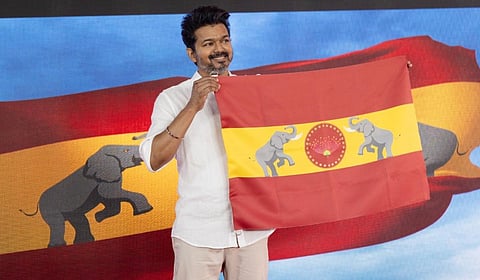 நடிகர் விஜய் கட்சி கொடியில் இருந்து யானை சின்னத்தை அகற்ற கோரி புகார்: தலைமை தேர்தல் அதிகாரியிடம் பகுஜன் சமாஜ் கட்சி மனு