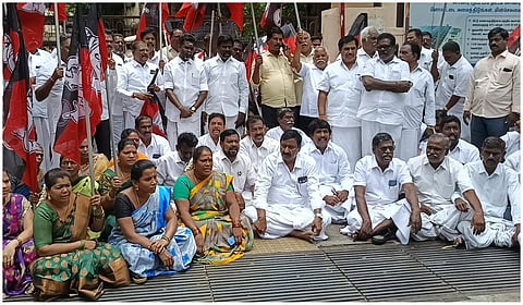 போராட்டம்