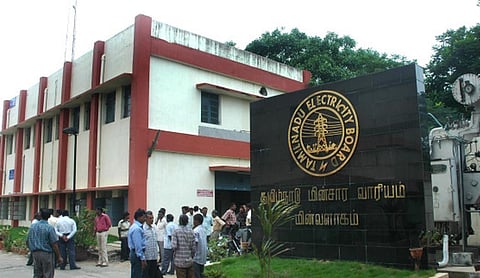 ஊழியர்களின் இறுதிச் சடங்குக்கான தொகையை தாமதமின்றி வழங்க தமிழக மின்வாரியம் உத்தரவு