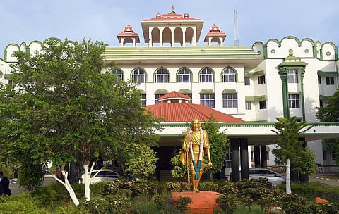 போக்சோ வழக்கில் உடற்கல்வி ஆசிரியர் தண்டனையை உறுதி செய்தது ஐகோர்ட்