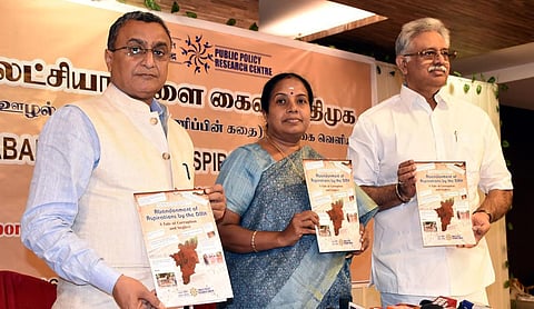 பெண்கள் துணிச்சலுடன் புகார் அளிக்கும் சூழலை உருவாக்க வேண்டும்: வானதி சீனிவாசன்