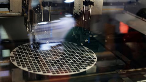 குஜராத் மாநிலத்தில் ரூ.3,300 கோடியில் செமிகண்டக்டர் ஆலை நிறுவ மத்திய அரசு ஒப்புதல்