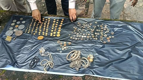 அருங்காட்சியகத்தில் கொள்ளையடித்த பிறகு தப்பிக்கும்போது காயமடைந்து மயக்கமான திருடன்