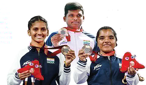 மனிஷா ராமதாஸ், மாரியப்பன், நித்யா ஸ்ரீ சிவன்