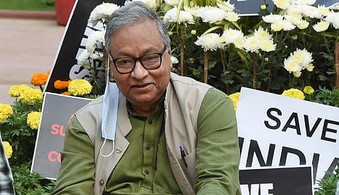 மம்தா பானர்ஜியின் நடவடிக்கைக்கு எதிர்ப்பு - பதவியை ராஜினாமா செய்தார் திரிணமூல் எம்.பி.