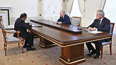 உக்ரைன் பிரச்சினைக்கு தீர்வு காண ரஷ்ய அதிபர் விளாடிமிர் புதினுடன் அஜித் தோவல் பேச்சுவார்த்தை