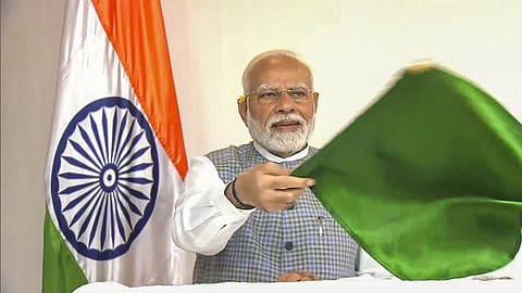 6 வழித்தடங்களில் வந்தே பாரத் ரயில் சேவை: காணொலி மூலம் தொடங்கி வைத்தார் பிரதமர் மோடி