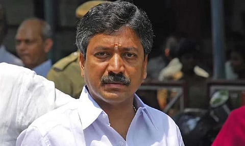 முதல்வர் குறித்து அவதூறாக பேசியதாக வழக்கு; அதிமுக எம்.பி.க்கு உச்ச நீதிமன்றம் கண்டனம்