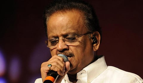 சென்னை நுங்கம்பாக்கம் காம்தார் நகர் சாலைக்கு பாடகர் எஸ்.பி.பாலசுப்பிரமணியம் பெயர்