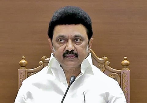 முதல்வர் ஸ்டாலின் இன்று டெல்லி பயணம்: நிதி நிலுவை குறித்து பிரதமரிடம் பேசுகிறார்