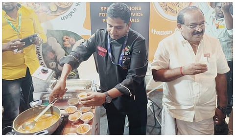 அமைச்சர் சக்கரபாணி