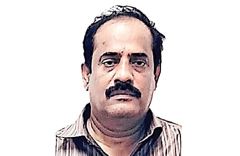 பத்திரப்பதிவு துறை டிஐஜி ரவீந்திரநாத் சிறையில் அடைப்பு: காவலில் எடுத்து விசாரிக்க சிபிசிஐடி போலீஸார் முடிவு