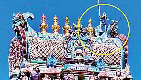 கும்பாபிஷேகம் நடந்த ஒன்றரை ஆண்டுகளில் பழநி முருகன் கோயில் ராஜகோபுரம் சேதம்