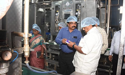 பண்டிகை காலங்களில் தட்டுப்பாடின்றி பால், பால் பொருட்கள்: அமைச்சர் ராஜகண்ணப்பன் அறிவுறுத்தல்