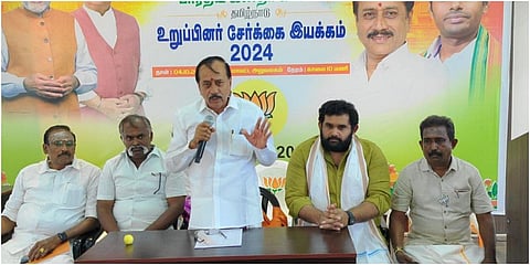 திருநெல்வேலியில் பாஜக மாநில ஒருங்கிணைப்புக் குழு தலைவர் ஹெச்.ராஜா செய்தியாளர்களைச் சந்தித்தார்.