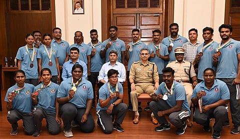 அகில இந்திய அளவில் பழுதூக்கும் போட்டி: தமிழக காவல்துறைக்கு 14 பதக்கங்கள் - வெற்றியாளர்களுக்கு டிஜிபி பாராட்டு