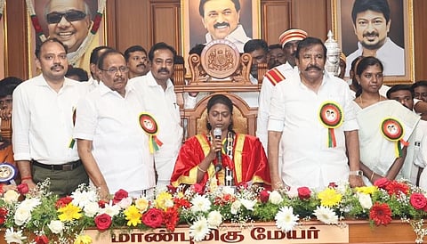 புதுக்கோட்டை மாநகராட்சி தொடக்க விழாவில் தமிழக அமைச்சர்கள் கே.என்.நேரு மற்றும் ரகுபதி ஆகியோர் பங்கேற்றனர்.