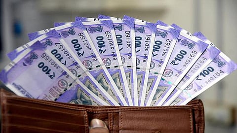 மின்வாரியம், போக்குவரத்து, ஆவின் உட்பட பொதுத்துறை ஊழியர்களுக்கு 20% தீபாவளி போனஸ்