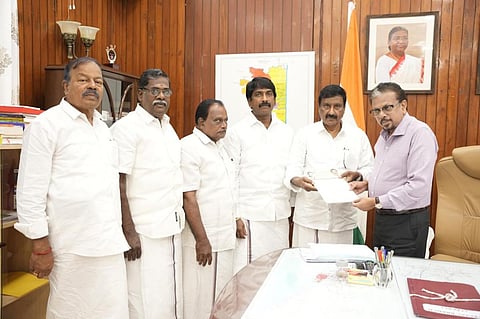 காரைக்கால் கோயில் நில மோசடி: சிபிஐ விசாரணைக்கு உத்தரவிடக் கோரி ஆளுநரிடம் அதிமுக மனு