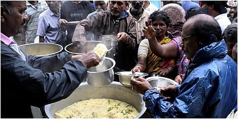 சென்னை பெருமழை: 2 நாட்களில் 15.88 லட்சம் பேருக்கு உணவு விநியோகம் - தமிழக அரசு தகவல்