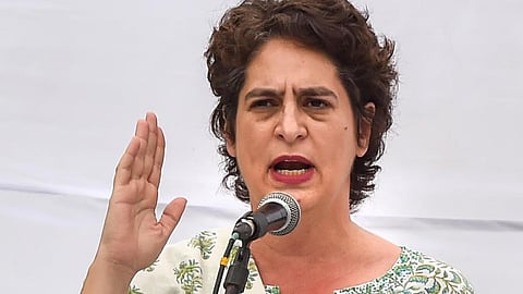 பிஹாரில் கள்ள சாராயம் குடித்த 25 பேர் உயிரிழப்பு: நிதிஷ் குமார் அரசுக்கு பிரியங்கா காந்தி கண்டனம்