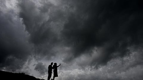 வங்கக் கடலில் அக்.22-ல் உருவாகிறது புதிய காற்றழுத்த தாழ்வு பகுதி: தமிழகத்துக்கு மழை வாய்ப்பு எப்படி?