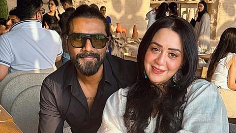 நடன இயக்குநர் மீது ரூ.12 கோடி மோசடி புகார்