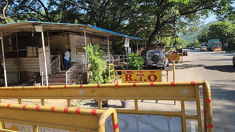 காட்பாடி ஆர்டிஓ சோதனை சாவடியில் 24 மணி நேரத்தில் ரூ.1.39 லட்சம் லஞ்சப் பணம் பறிமுதல்