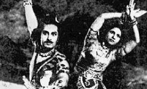 எம்.ஜி.ஆர் ஆடிய சிவதாண்டவம்! - ஸ்ரீமுருகன்