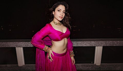 மனதைச் சுற்றும் காதல் கொடி! தமன்னா லேட்டஸ்ட் க்ளிக்ஸ்