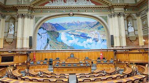 ஸ்விஸ் எனும் சொர்க்கம் 15: அசத்தலான நாடளுமன்றக் கட்டிடம்