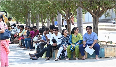 புதுச்சேரி அரசின் பொதுப்பணித்துறை தேர்வு; ஓவர்சீயர் பதவிக்கு ஒருவர் கூட தேர்வாகவில்லை