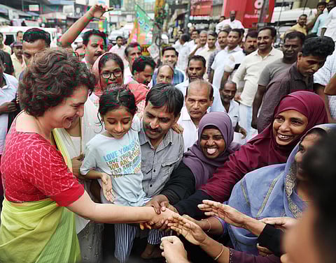 வயநாடு தொகுதியில் இன்று வாக்காளர்களைச் சந்தித்த பிரியங்கா காந்தி