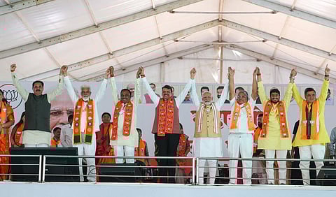 “சக்கரமும் பிரேக்கும் இல்லாத வாகனத்தைப் போன்றது மகாராஷ்டிர எதிர்க்கட்சி கூட்டணி” - பிரதமர் மோடி