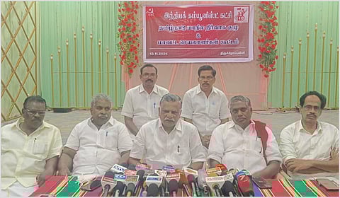 திருச்சியில் இந்திய கம்யூனிஸ்ட் கட்சியின் மாநில செயலாளர் முத்தரசன் செய்தியாளர்களைச் சந்தித்தார்.