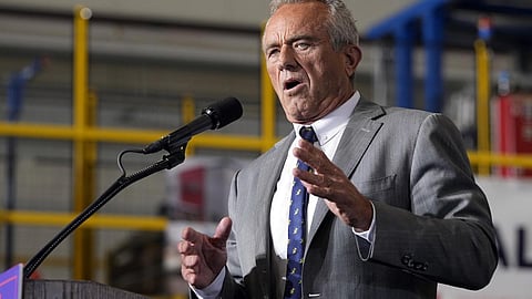 தீவிர தடுப்பூசி எதிர்ப்பாளர் ராபர்ட் ஜூனியர் கென்னடியை சுகாதார செயலராக்கிய ட்ரம்ப்