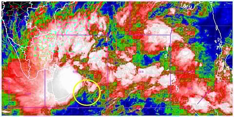 தமிழகத்தில் 3 மாவட்டங்களுக்கு ரெட் அலர்ட், புயல் நிலை என்ன? - பாலச்சந்திரன் விளக்கம்